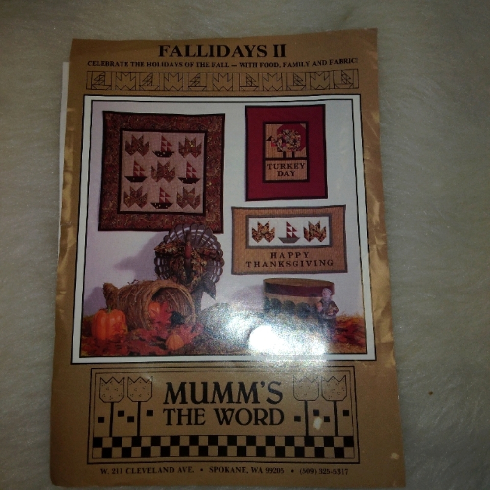 PATTERN Mumm's The Word Fallidays II Quilted Seasonal Banner Wall hanging